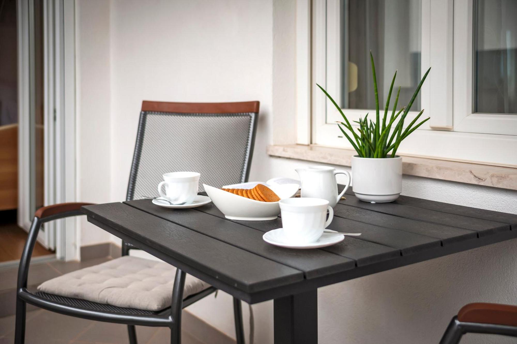 Apartments Sandra โรวีน ภายนอก รูปภาพ