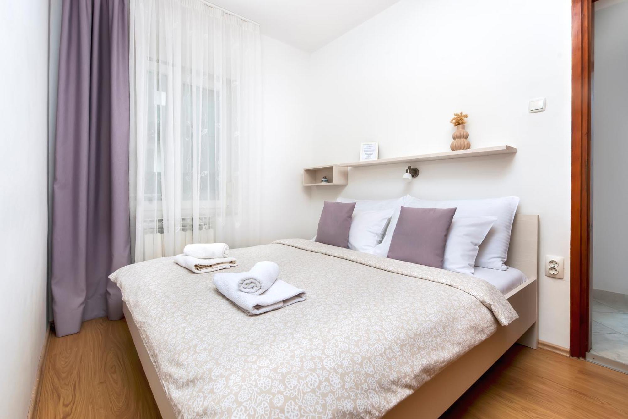 Apartments Sandra โรวีน ภายนอก รูปภาพ