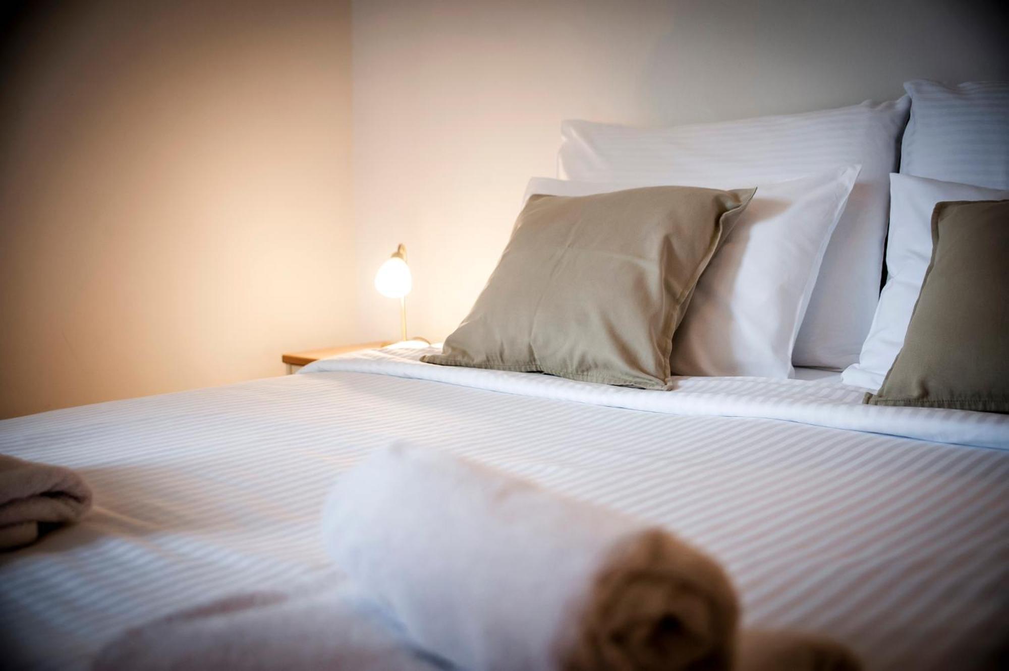 Apartments Sandra โรวีน ภายนอก รูปภาพ